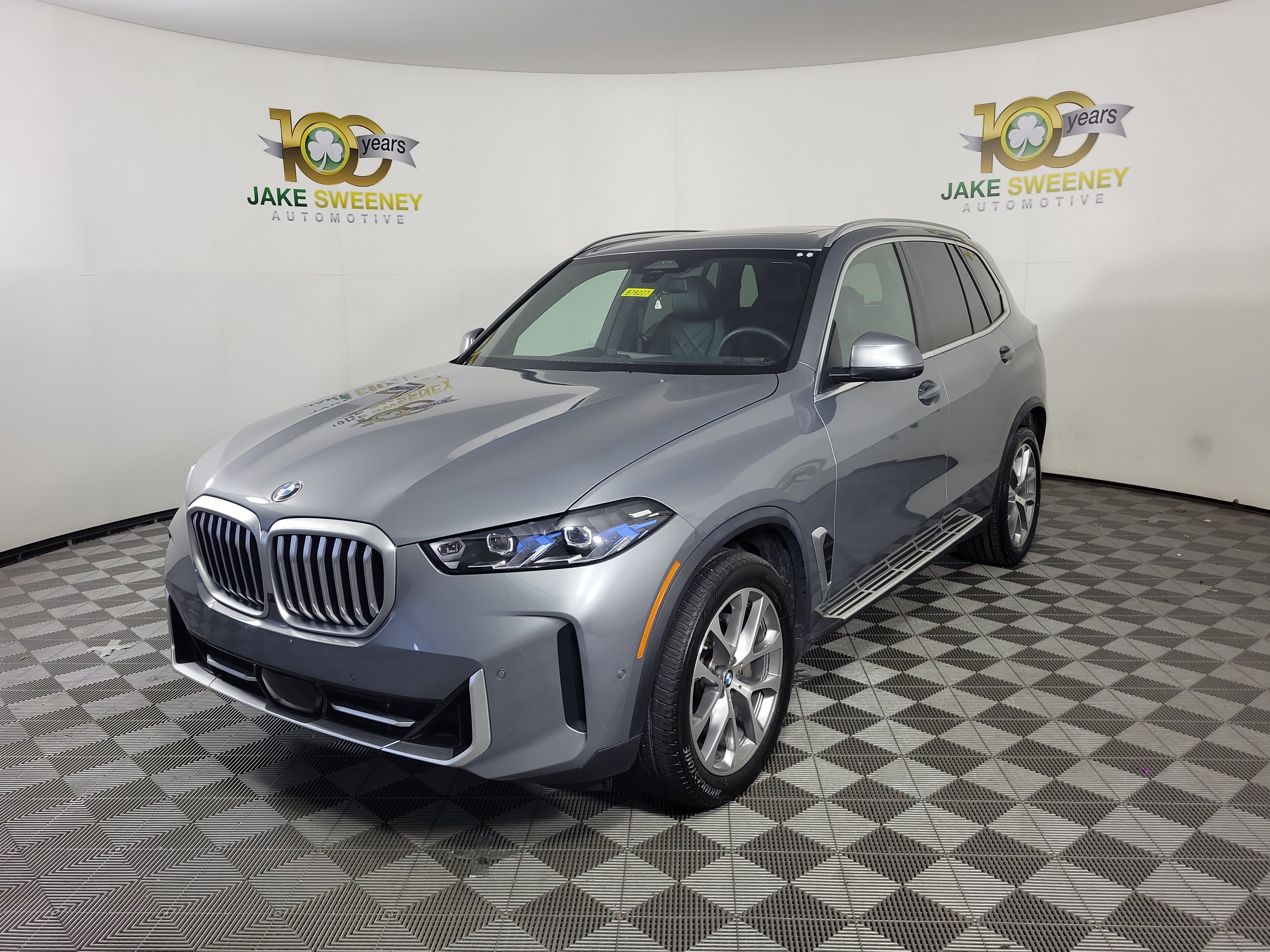Certified 2026 BMW X5 xDrive40i AWD/4WD image 3
