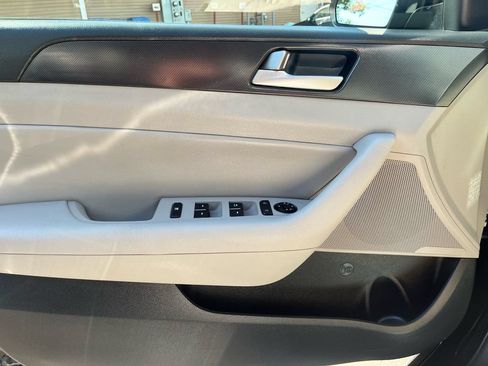 Used 2016 Hyundai Sonata Sport FWD image 15