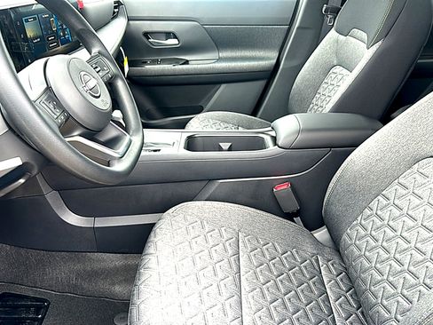 New 2026 Nissan Kicks SV image 10