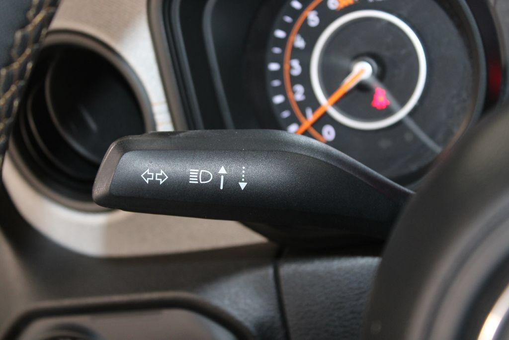 Used 2024 Jeep Wrangler Unlimited Sport AWD/4WD image 36