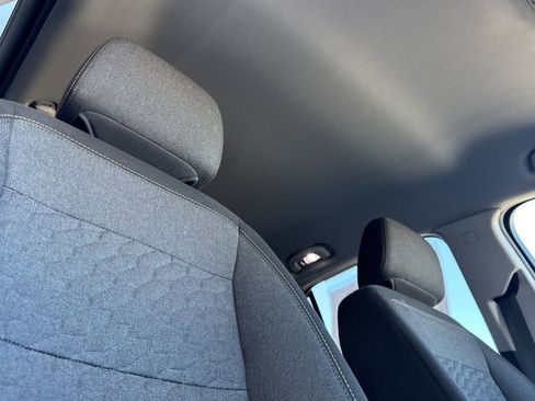 Used 2019 Chevrolet Equinox LT image 20