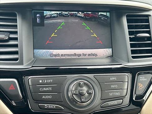 Used 2017 Nissan Pathfinder SV FWD image 23