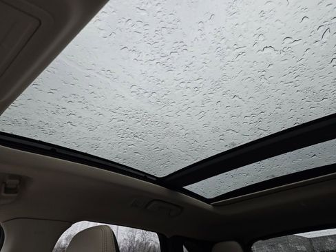 Certified 2020 Ford Escape SEL image 23