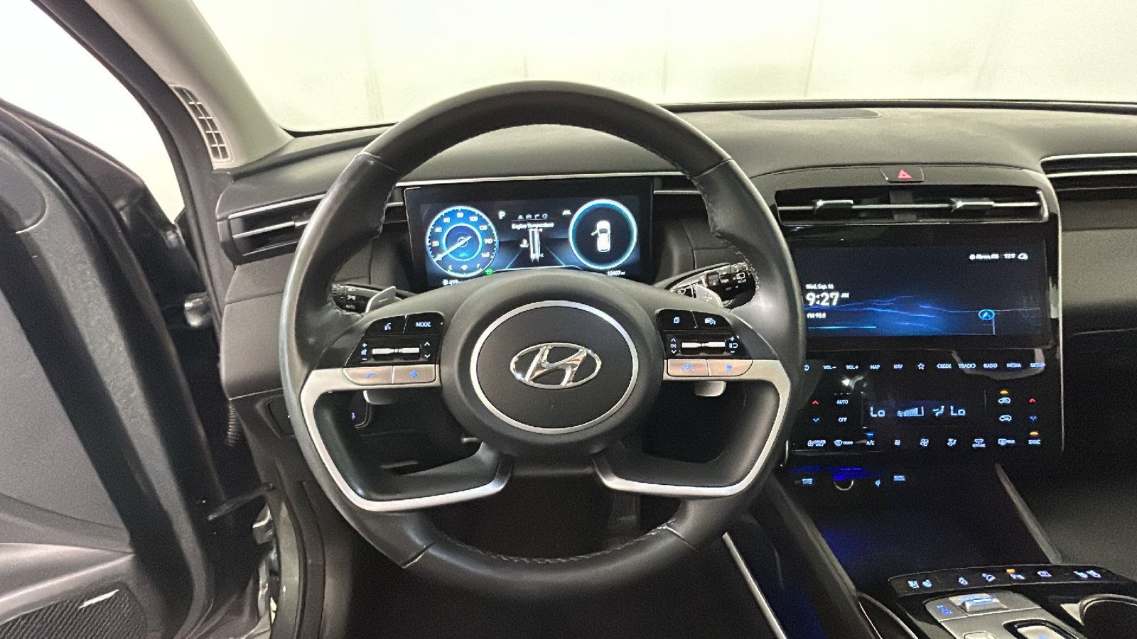 Certified 2024 Hyundai Tucson Limited AWD/4WD image 18