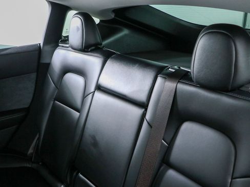 Used 2023 Tesla Model Y AWD image 22