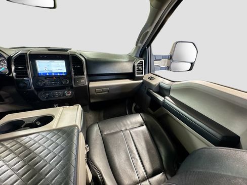 Used 2020 Ford F150 XLT w/ Equipment Group 302A Luxury AWD/4WD image 15