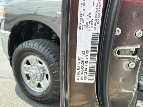 Certified 2024 RAM 2500 Tradesman w/ Chrome Appearance Group AWD/4WD image 27