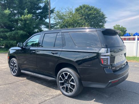 Used 2022 Chevrolet Tahoe RST w/ Luxury Package AWD/4WD image 4