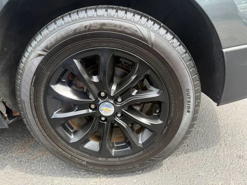 Used 2018 Chevrolet Equinox LS AWD/4WD image 13
