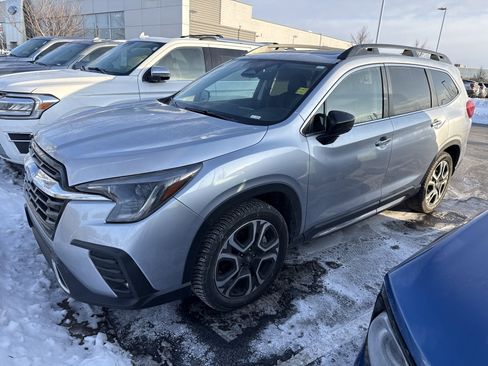 Used 2024 Subaru Ascent Touring image 2