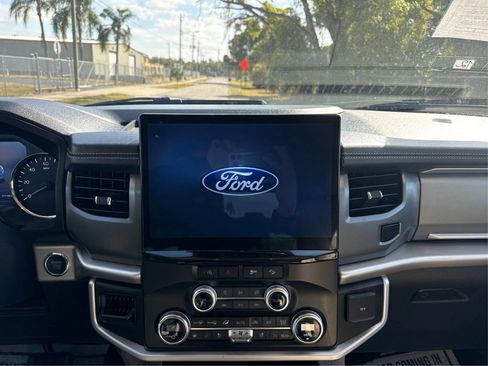 Used 2024 Ford Expedition Max XLT AWD/4WD image 15