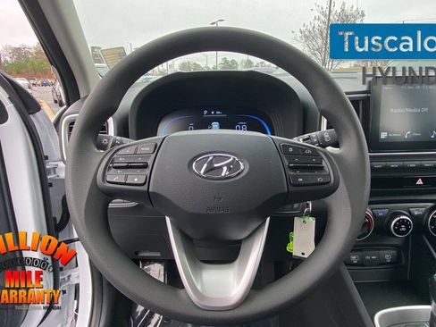 New 2026 Hyundai Venue SE image 17