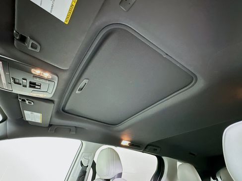 Used 2021 Toyota Sienna XSE image 26