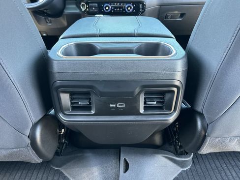 Used 2025 Chevrolet Silverado 1500 LT Trail Boss w/ Convenience Package II AWD/4WD image 21