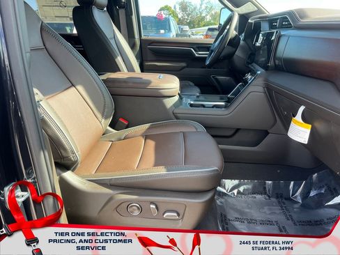 New 2025 GMC Sierra 2500 Denali w/ Denali Reserve Package image 18