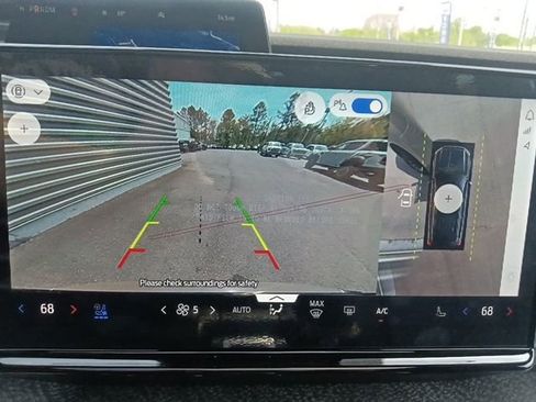 New 2026 Ford Expedition Tremor image 25