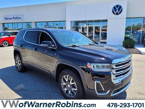 Used 2022 GMC Acadia SLE image 1