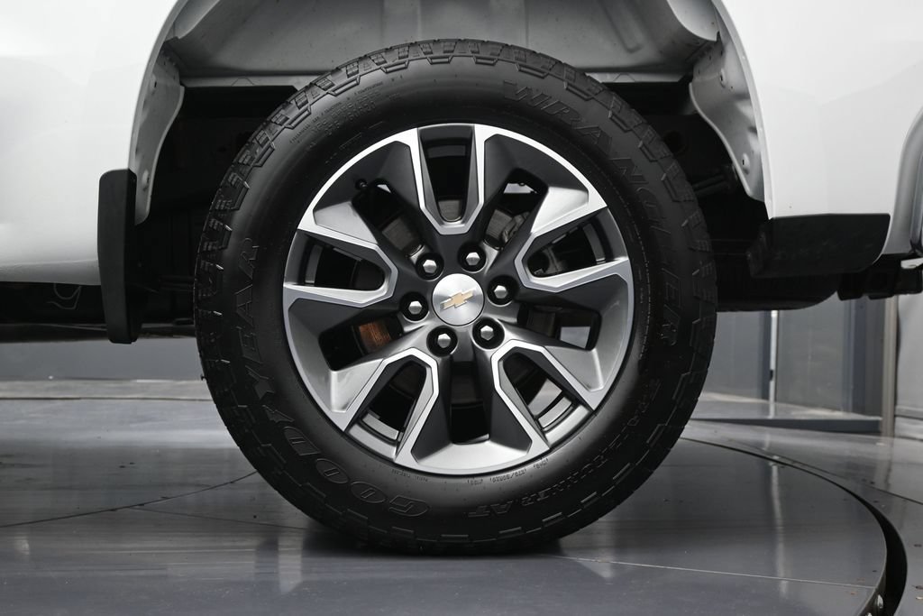 Certified 2024 Chevrolet Silverado 1500 LT AWD/4WD image 14