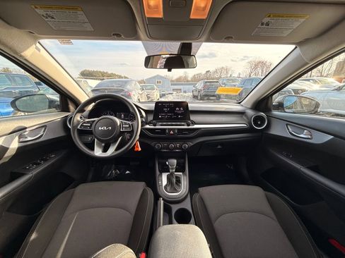 Used 2024 Kia Forte LXS image 17