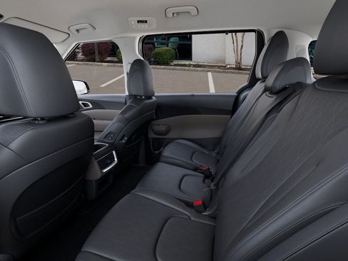 New 2026 Kia Carnival EX image 18