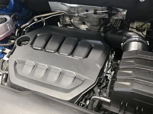 Used 2025 Volkswagen Atlas SEL Premium R-Line AWD/4WD image 9