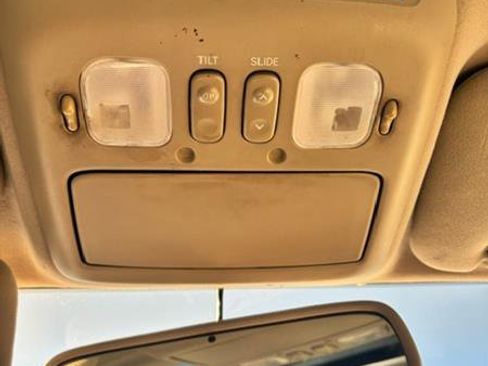 Used 2005 Toyota Land Cruiser Base image 18