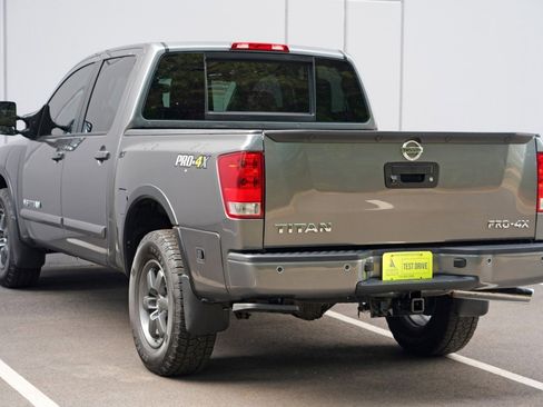 Used 2015 Nissan Titan PRO-4X AWD/4WD image 45
