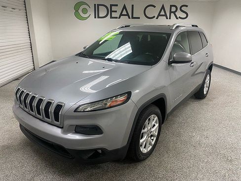 Used 2014 Jeep Cherokee Latitude image 1