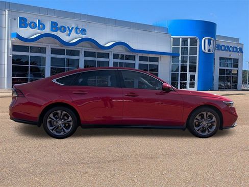 Certified 2024 Honda Accord EX image 6