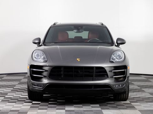 Used 2016 Porsche Macan Turbo image 12