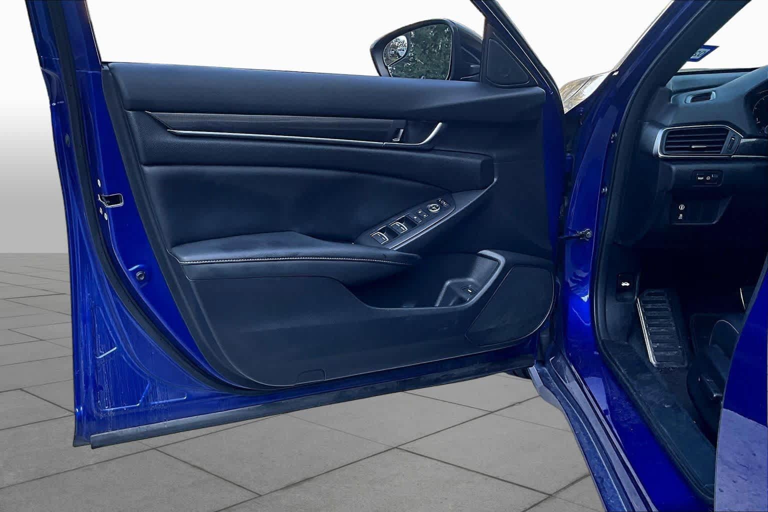 Used 2022 Honda Accord Sport image 21