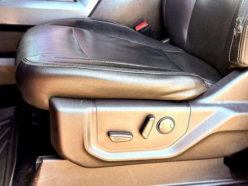 Used 2019 Ford F150 XLT w/ Equipment Group 302A Luxury AWD/4WD image 12