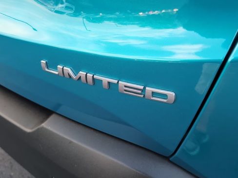 Used 2022 Jeep Renegade Limited AWD/4WD image 6