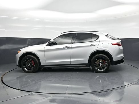 Used 2020 Alfa Romeo Stelvio w/ Nero Edizione RWD image 26