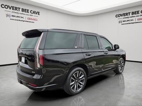 Used 2021 Cadillac Escalade Sport w/ Driver Assist Tech Package image 9