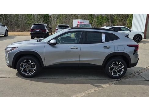 New 2026 Chevrolet Trax LT image 5