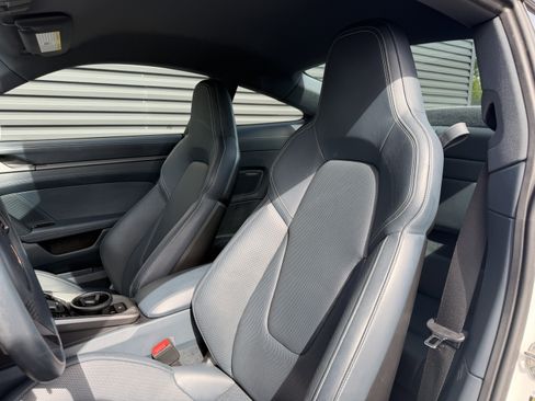 Certified 2022 Porsche 911 Carrera RWD image 5