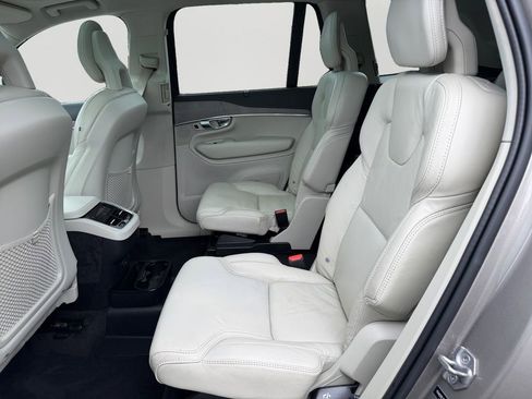 Used 2021 Volvo XC90 T6 Inscription AWD/4WD image 12