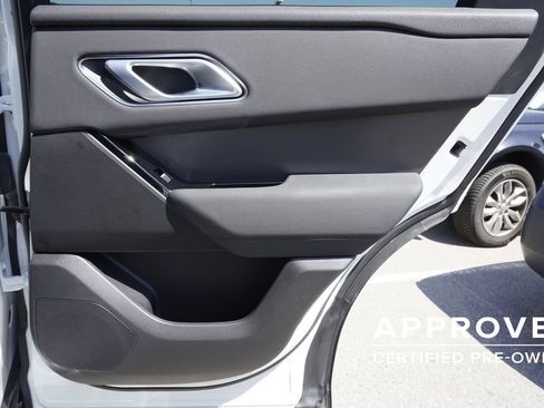 Used 2025 Land Rover Range Rover Velar Dynamic SE AWD/4WD image 25