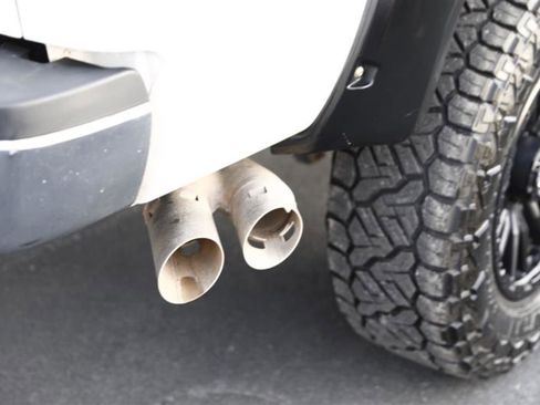 Used 2013 Ford F250 Lariat image 22