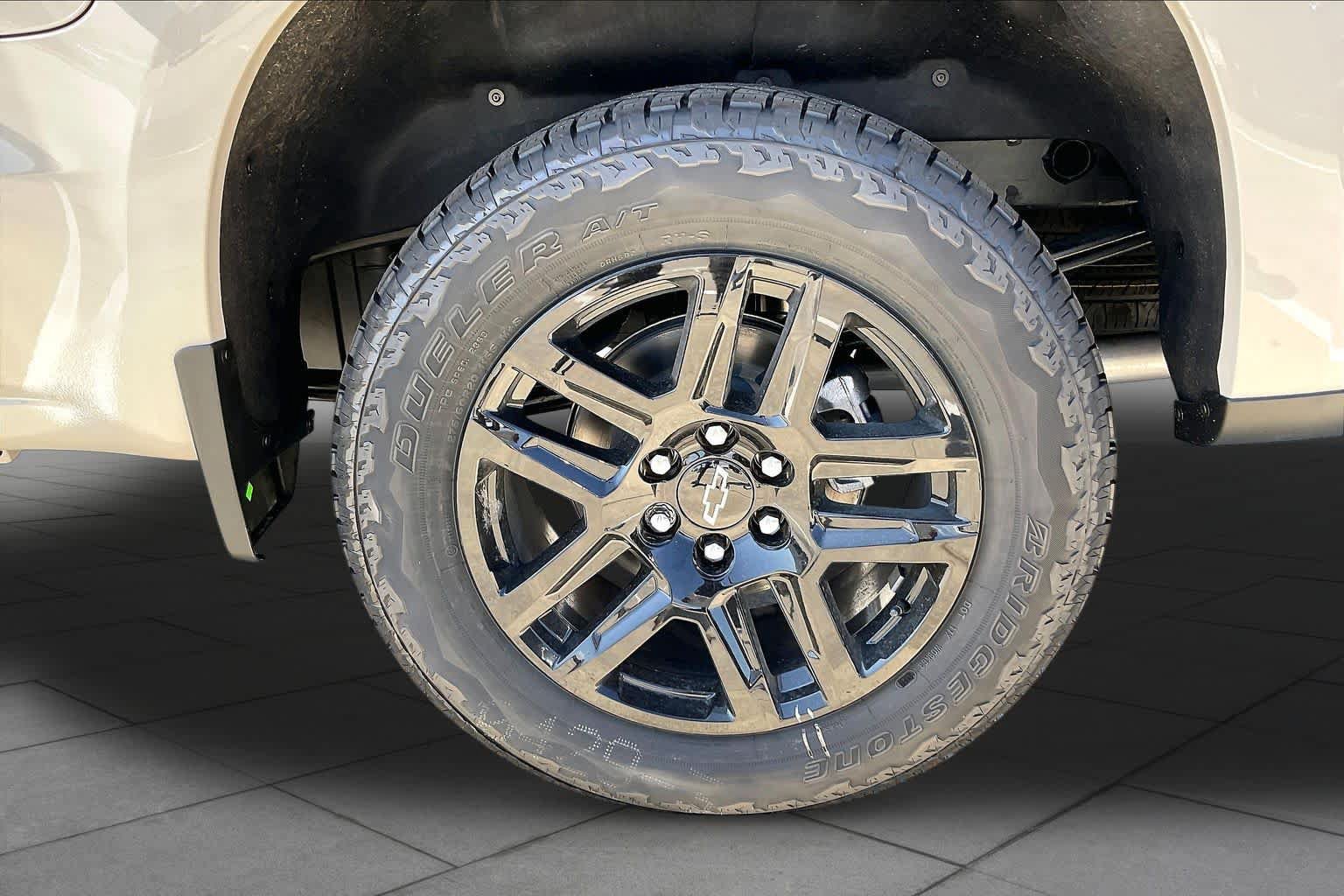New 2026 Chevrolet Silverado 1500 RST AWD/4WD image 12