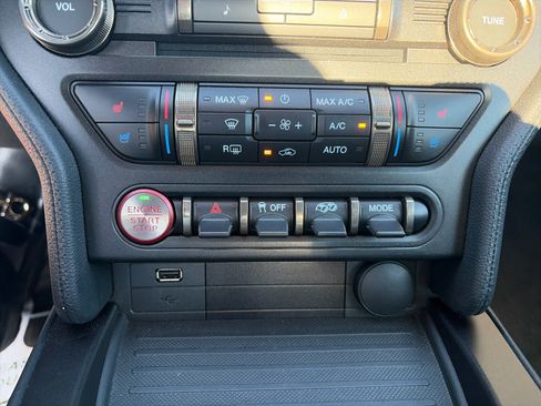 Certified 2020 Ford Mustang Shelby GT500 w/ Technology Package RWD image 10