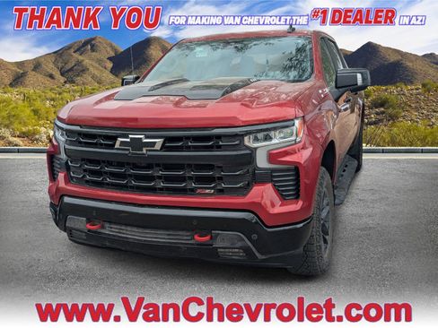 Used 2024 Chevrolet Silverado 1500 LT Trail Boss w/ Convenience Package II image 1