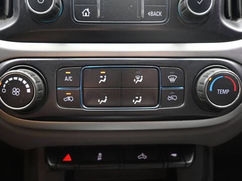 Used 2020 Chevrolet Colorado LT AWD/4WD image 17