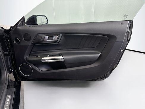 Used 2019 Ford Mustang Premium RWD image 30
