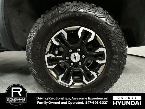 Used 2024 Chevrolet Silverado 1500 ZR2 w/ Technology Package image 6