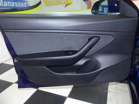 Used 2018 Tesla Model 3 Long Range image 23