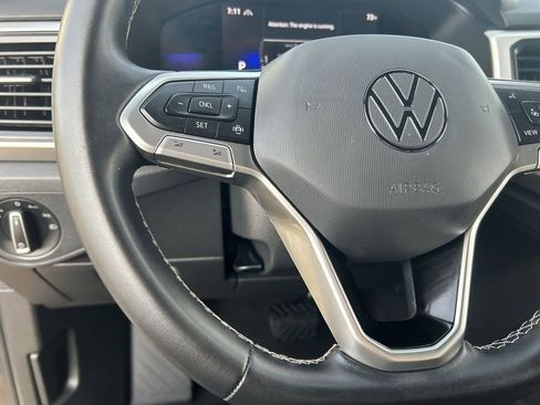 Certified 2022 Volkswagen Atlas Cross Sport SE image 19