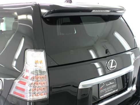 Used 2022 Lexus GX 460 Premium w/ Premium Package image 20
