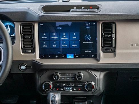 New 2025 Ford Bronco Outer Banks image 13